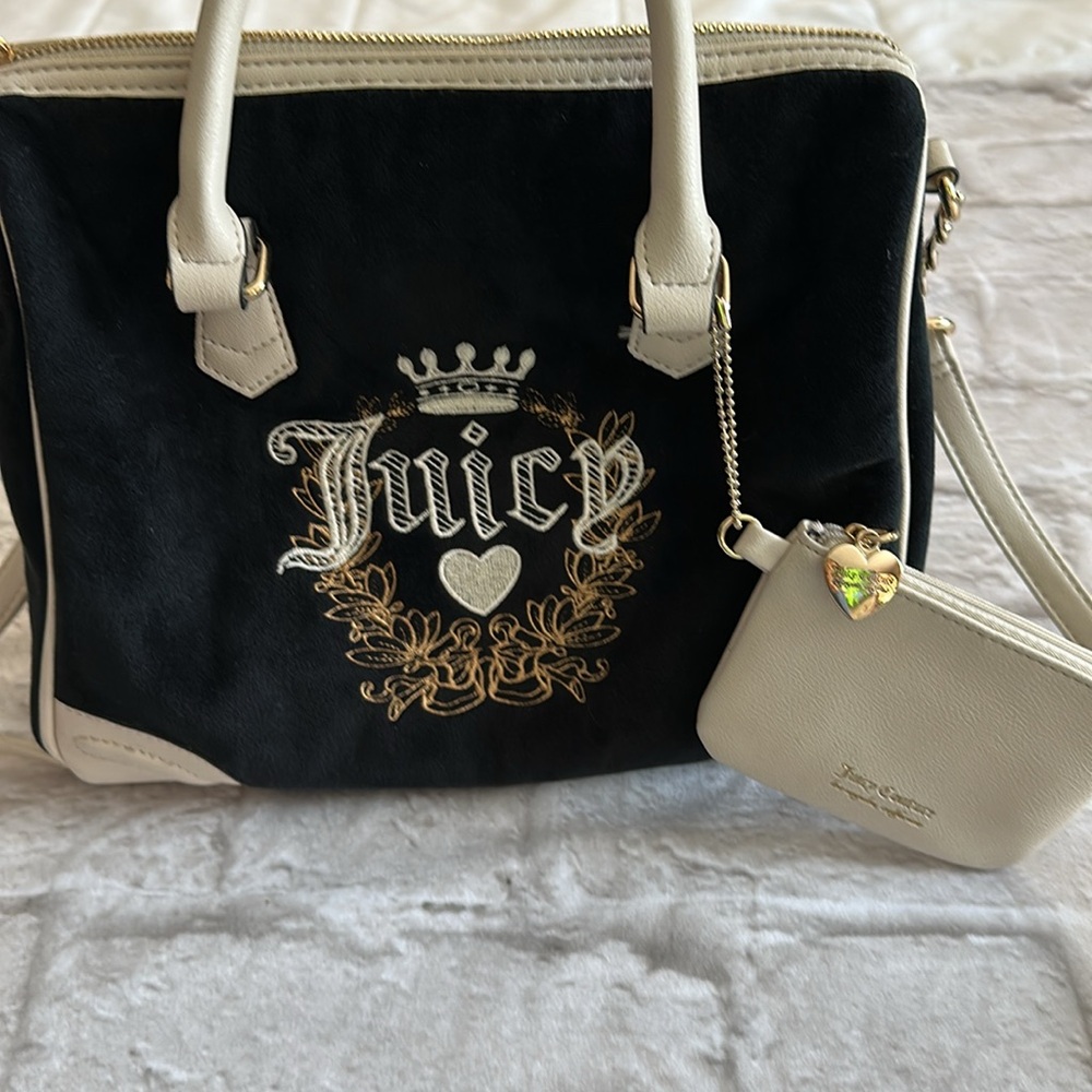 Juicy Couture Black and Cream Women's Bag Set
